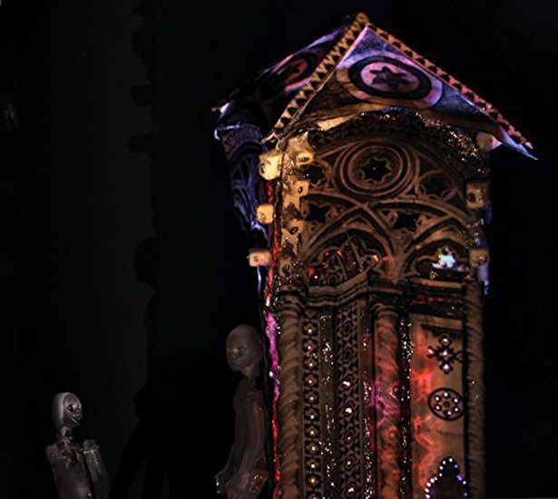 Obelisk - MORI IKUE