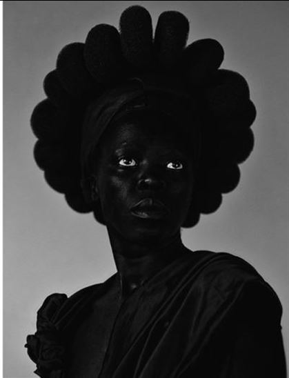 Somnyama Ngonyama : salut à toi, lionne noire ! - ZANELE MUHOLI