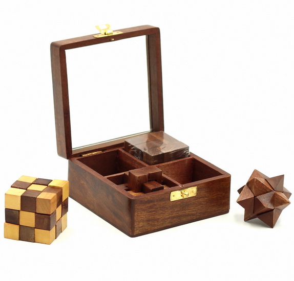 Ens. de 4 casse-têtes en bois avec boîtier