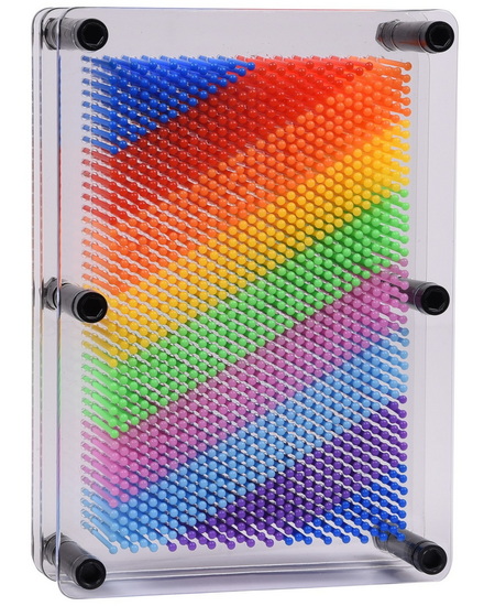 Pin art coloré