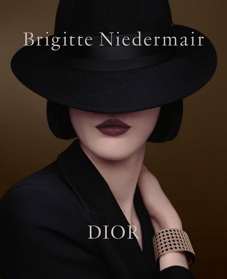 Dior Niedermair Drawing Photography: . - BRIGITTE NIEDERMAIR - OLIVIER GABET
