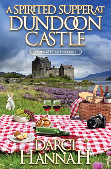 A Spirited Supper at Dundoon Castle - DARCI HANNAH