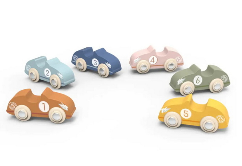 Voitures de courses en bois